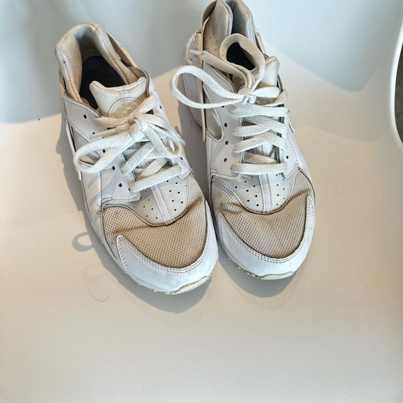 Nike white shoes size 37 - Picture 2 of 4